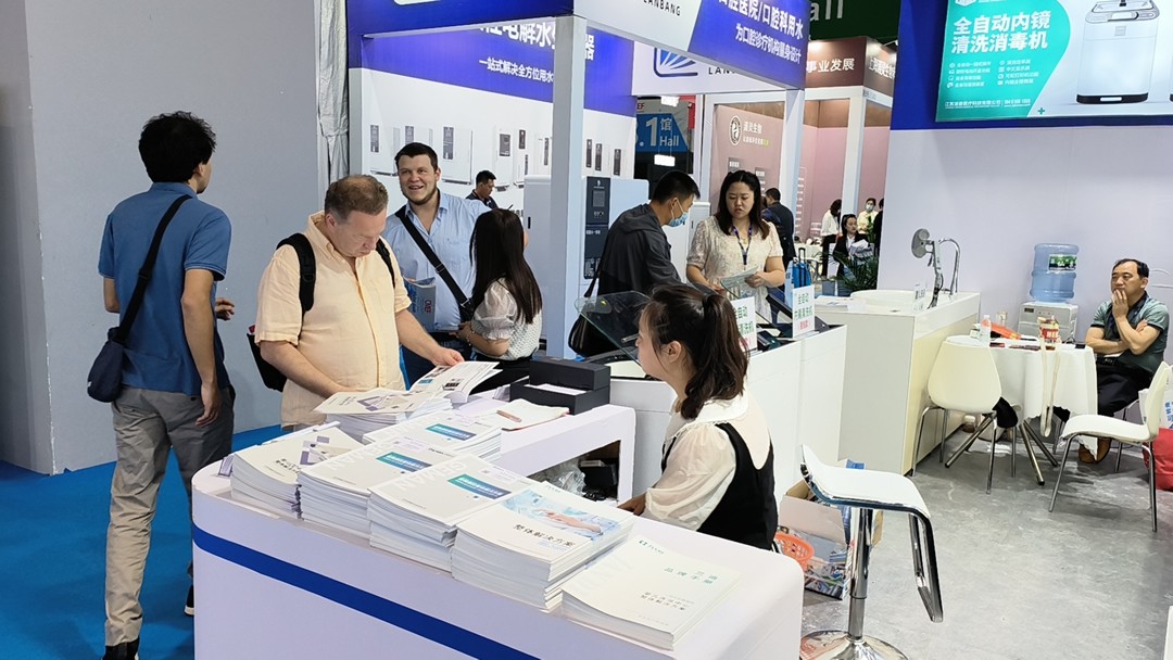 江苏必威备用网第87届医用博览会现场（图）